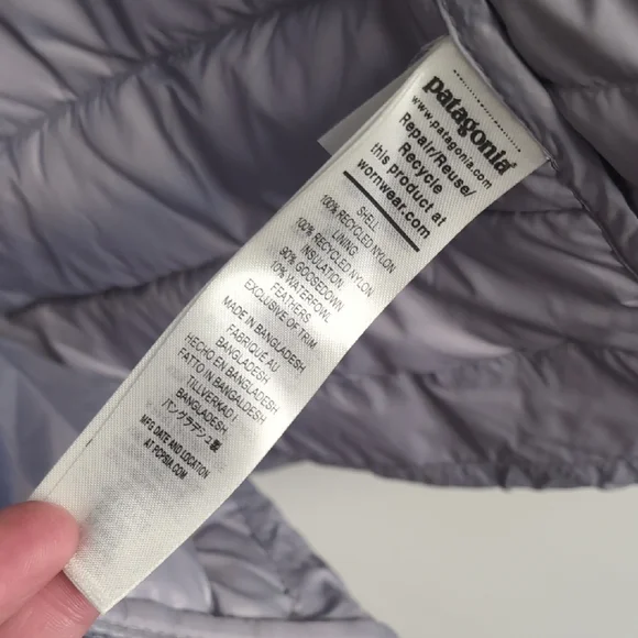 Patagonia Light Gray Quilted Puffer Sweater Jacket - Picture 4 of 7